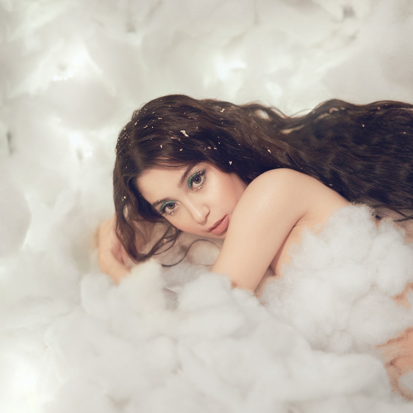Donnalyn Bartolome’s New Single Is Called ‘Social Media Goddess’ And It’s True!